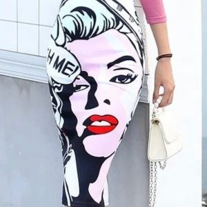 “The Marilyn” skirt Sz L
